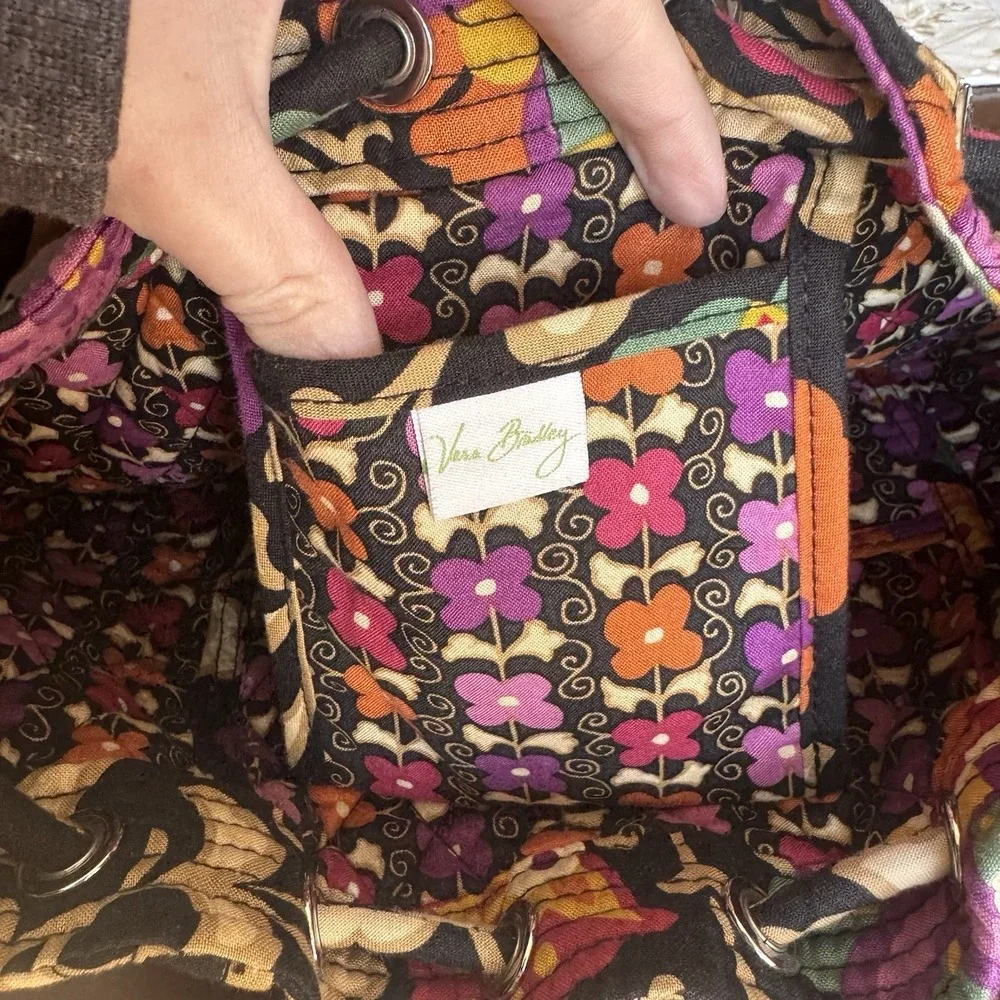Retired VERA BRADLEY SUZANI Black Multicolored Floral Quilt Bucket Backpack Bag